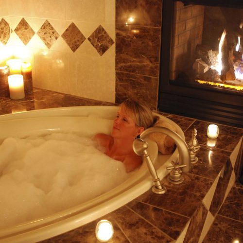 Soaking in Private Tub Health Benefits StaySpa Castle Rock Lake